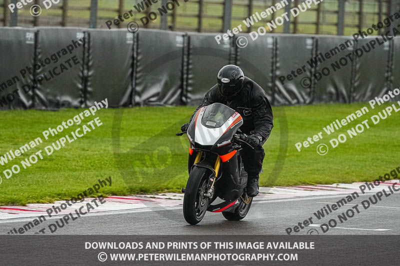 donington no limits trackday;donington park photographs;donington trackday photographs;estoril;event digital images;motorbikes;no limits;no limits trackdays;peter wileman photography;portugal;trackday;trackday digital images;trackday photos